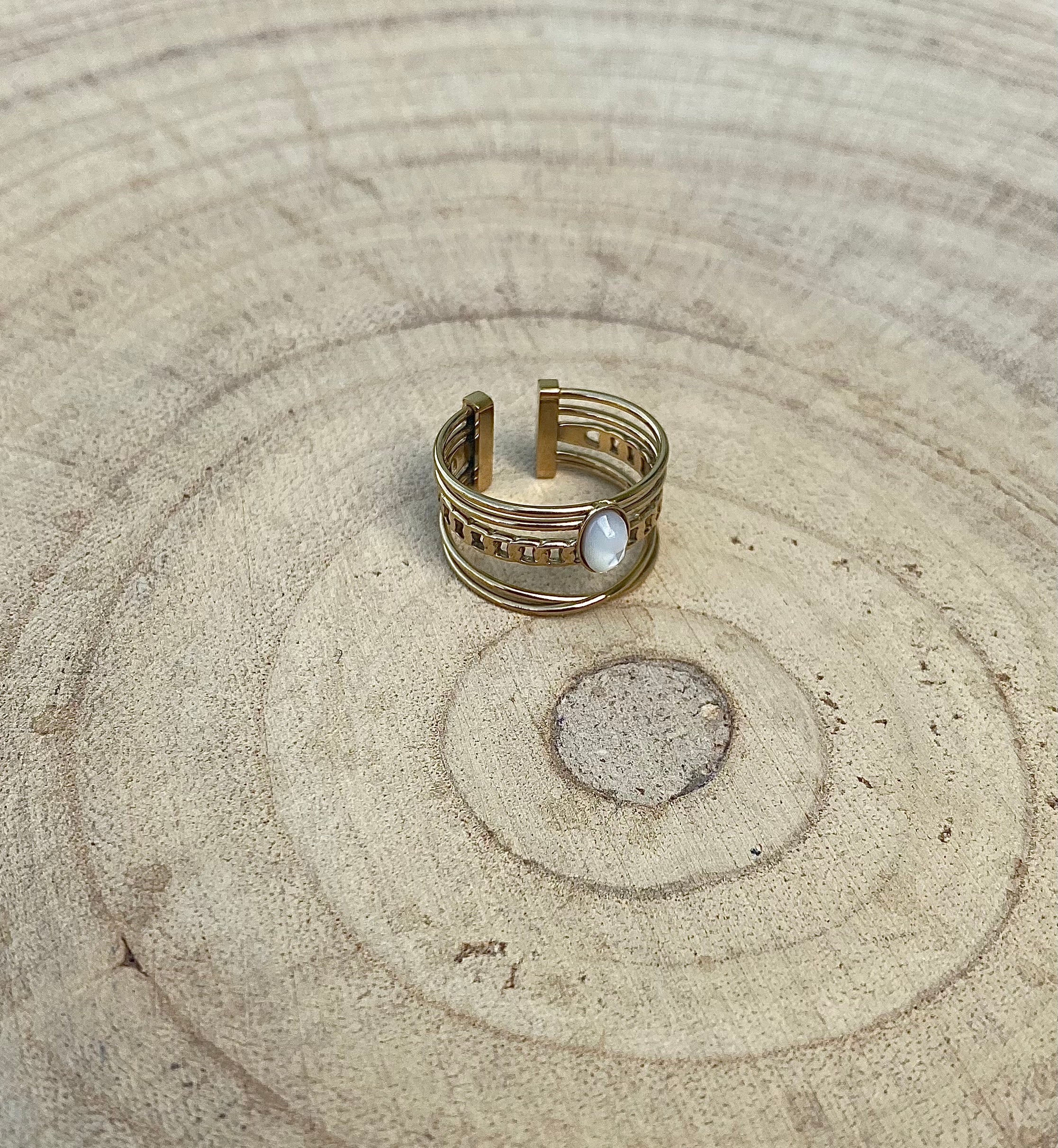 Bague Ezra